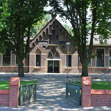 Bed & Breakfast De Oale School Латтроп Экстерьер фото