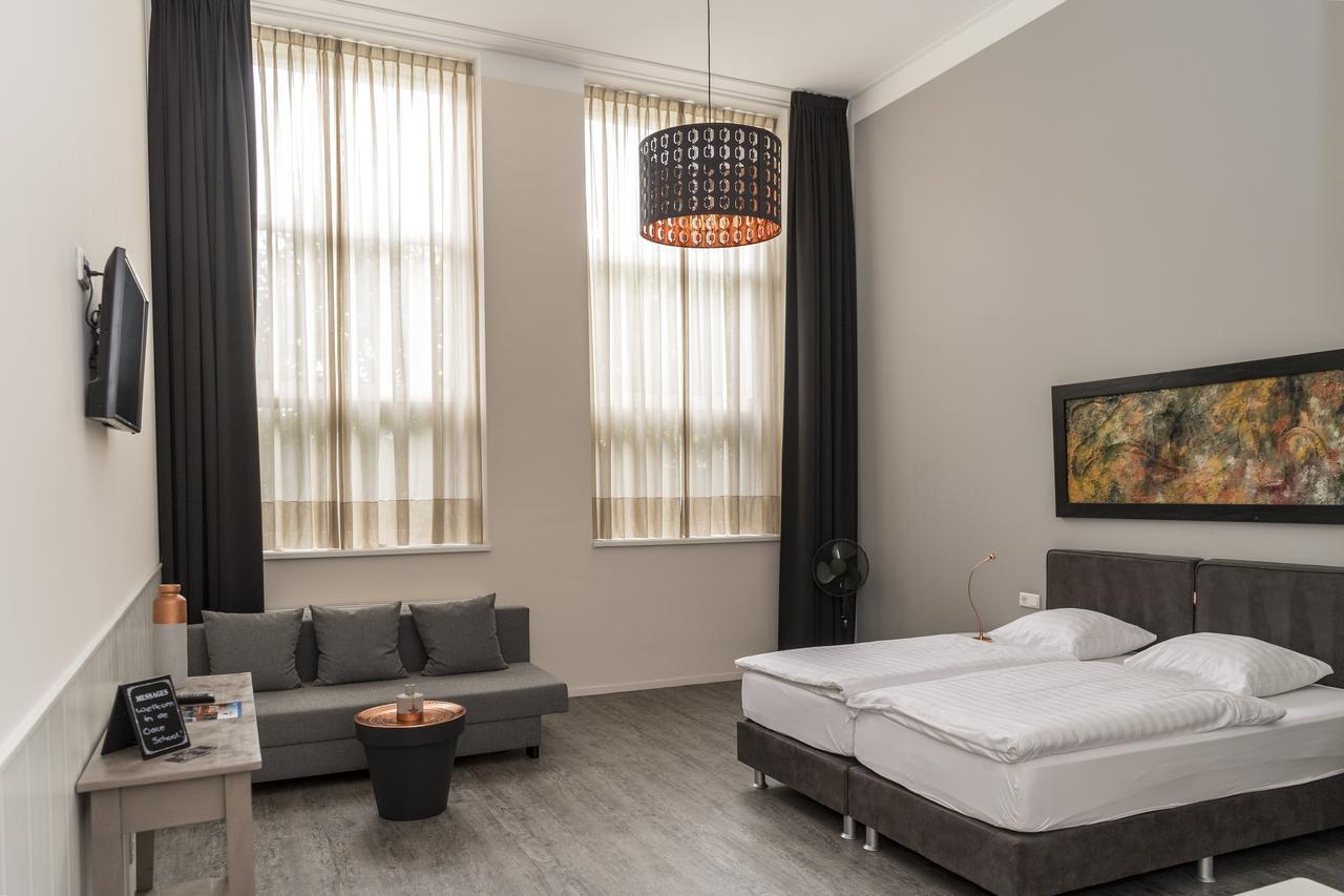 Bed & Breakfast De Oale School Латтроп Экстерьер фото