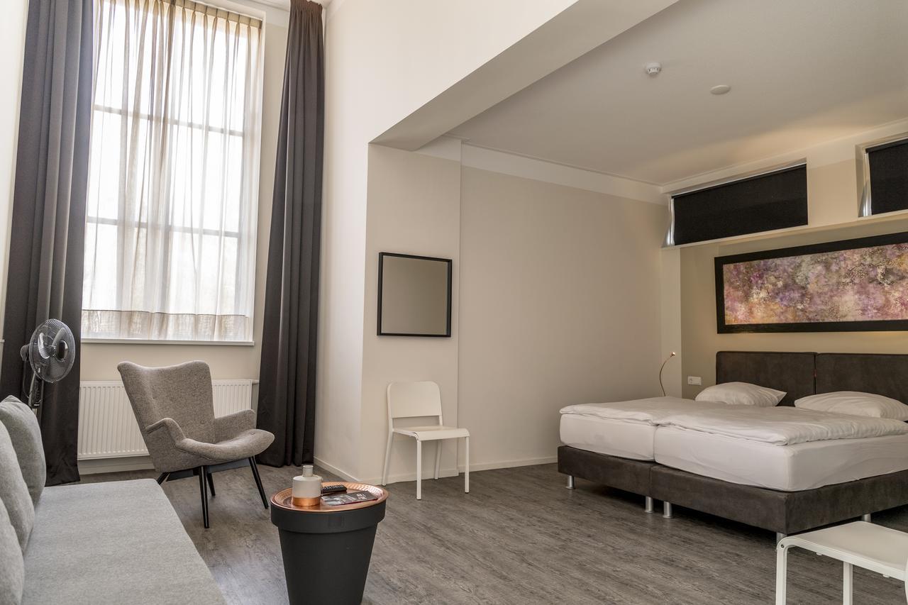 Bed & Breakfast De Oale School Латтроп Экстерьер фото